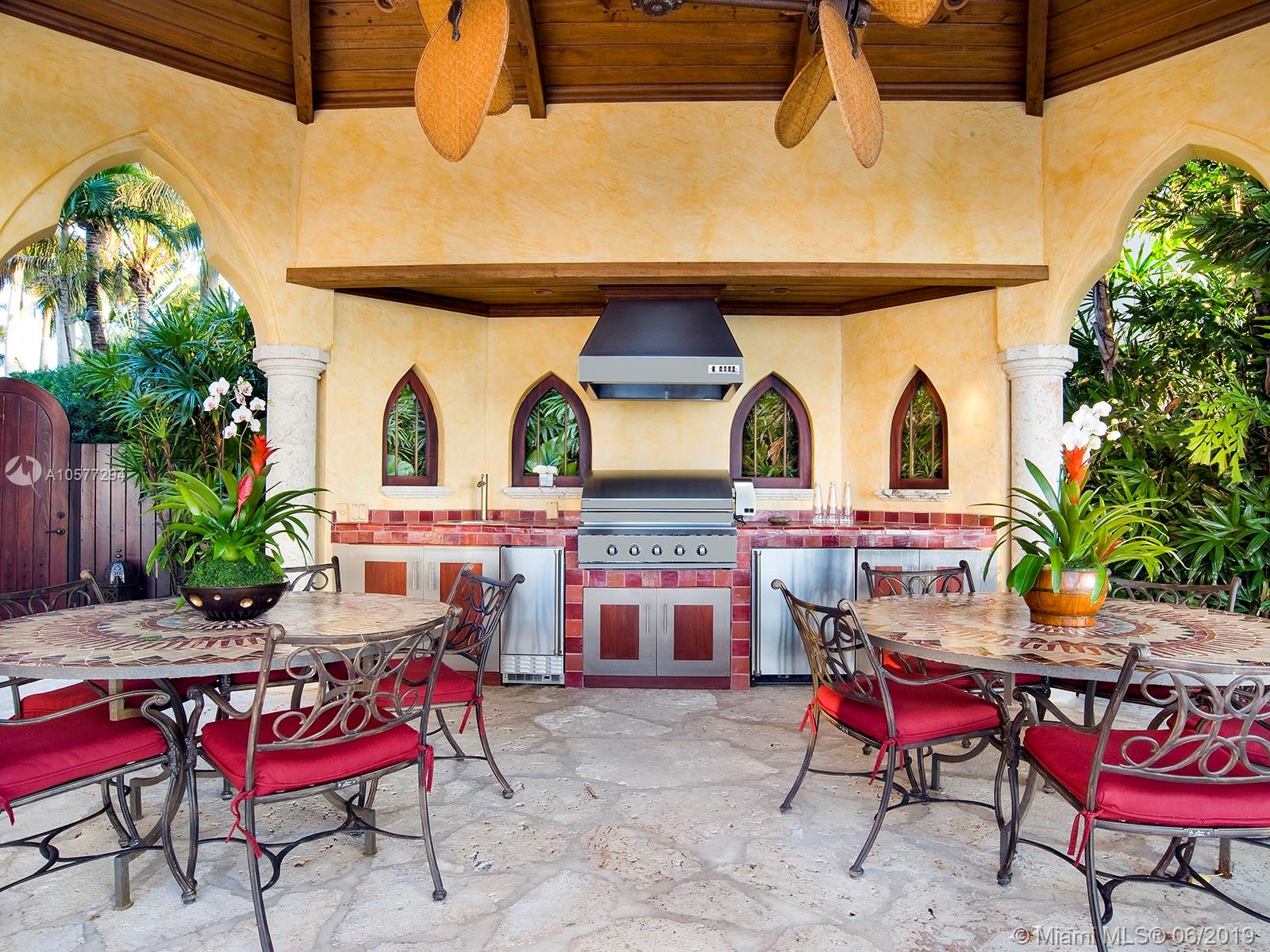 SUNSET ISLANDS I - Residential