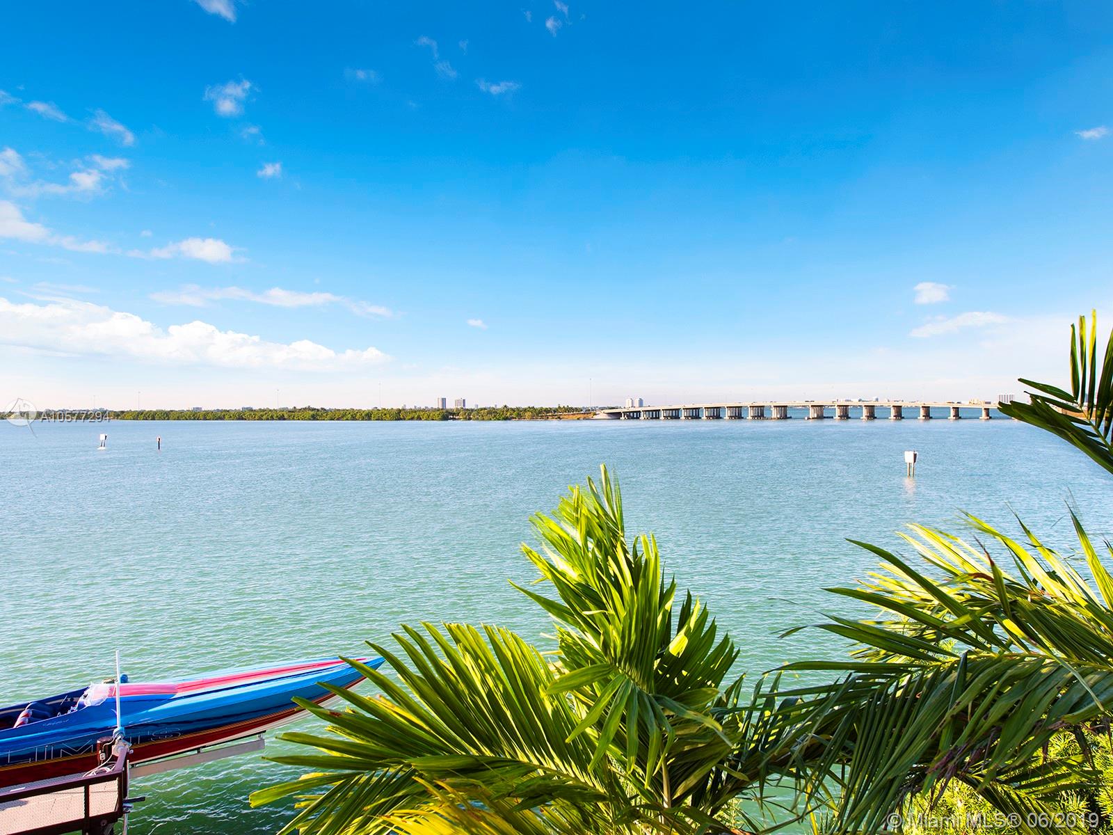 SUNSET ISLANDS I - Residential