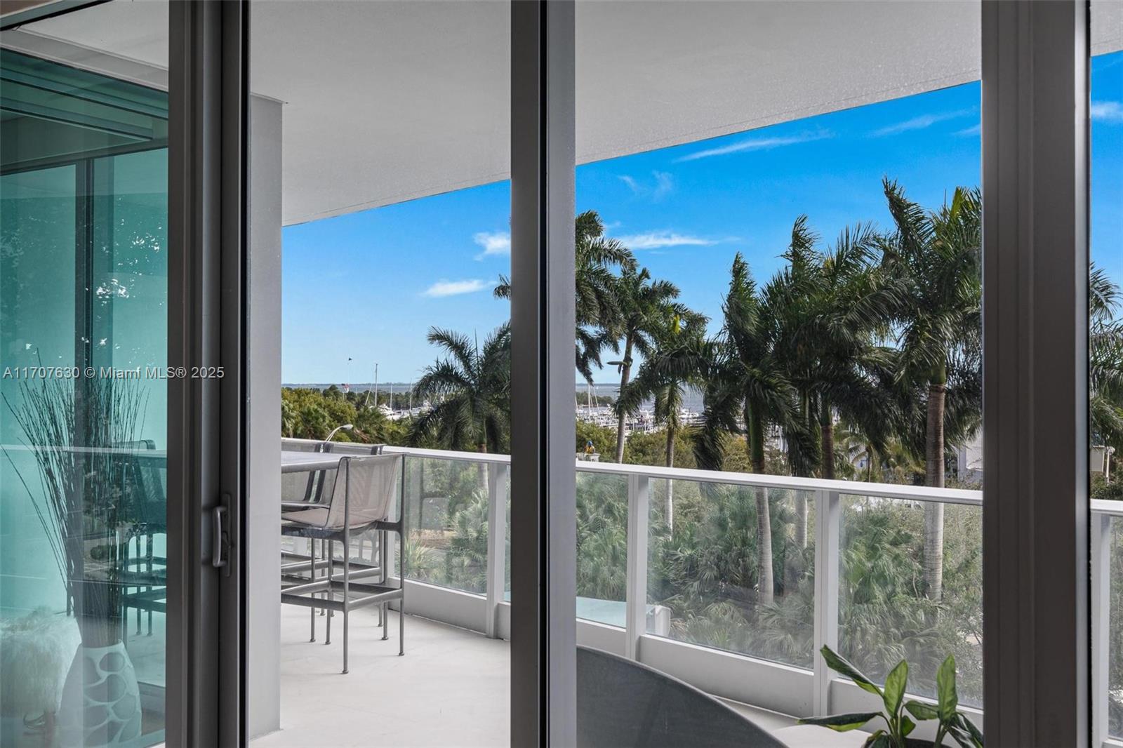 GROVENOR HOUSE CONDO - Residential