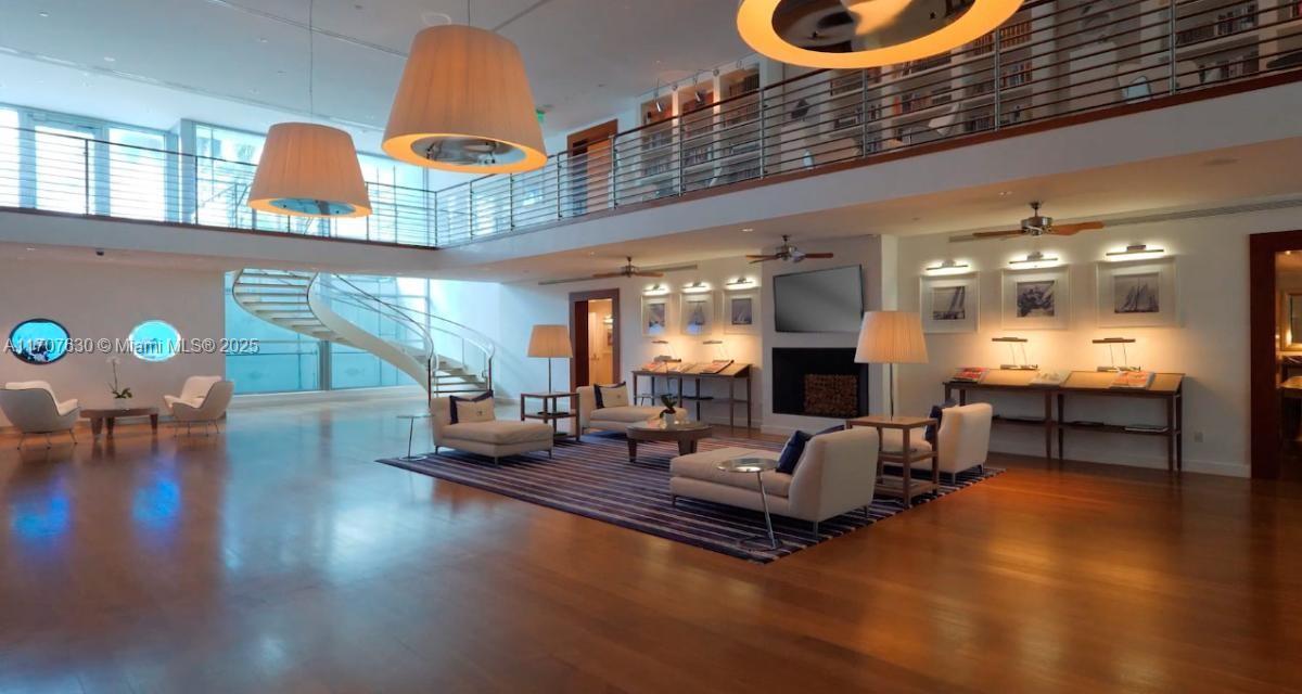 GROVENOR HOUSE CONDO - Residential