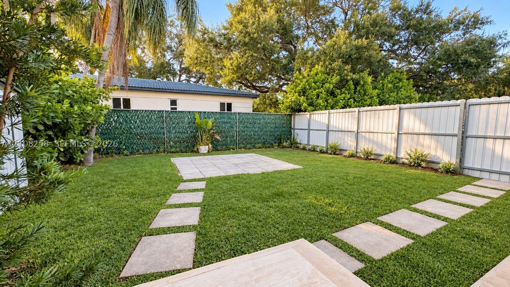 909 NE 111th St 909