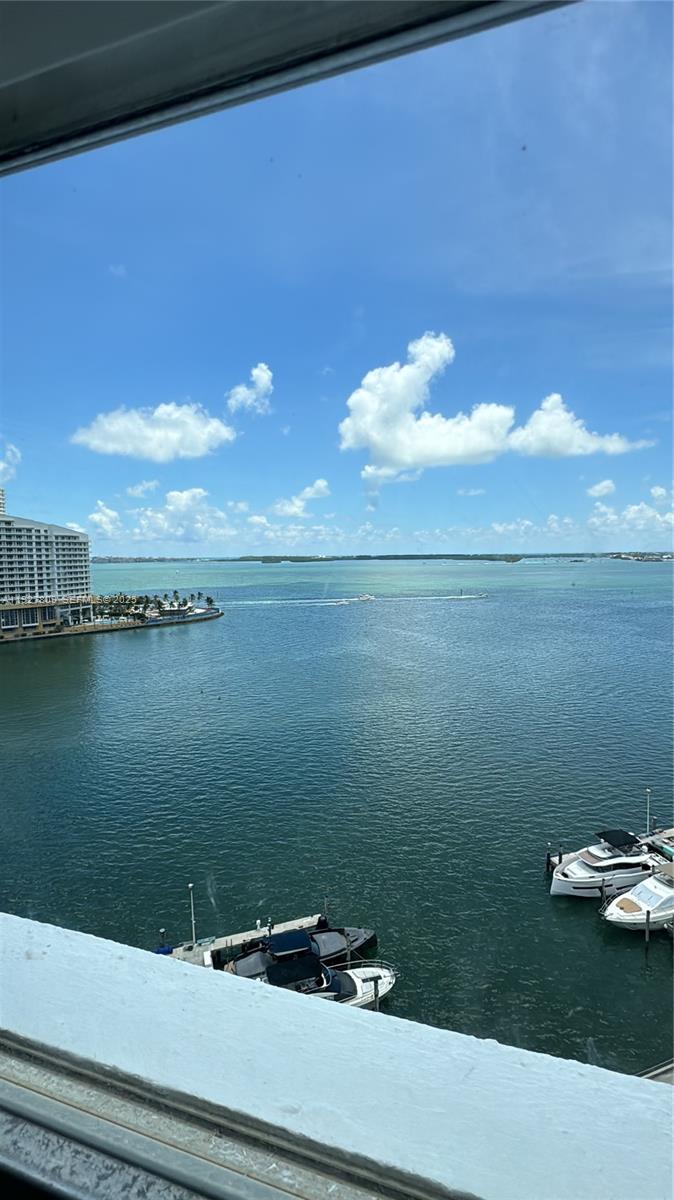 905 Brickell Bay Dr 1530