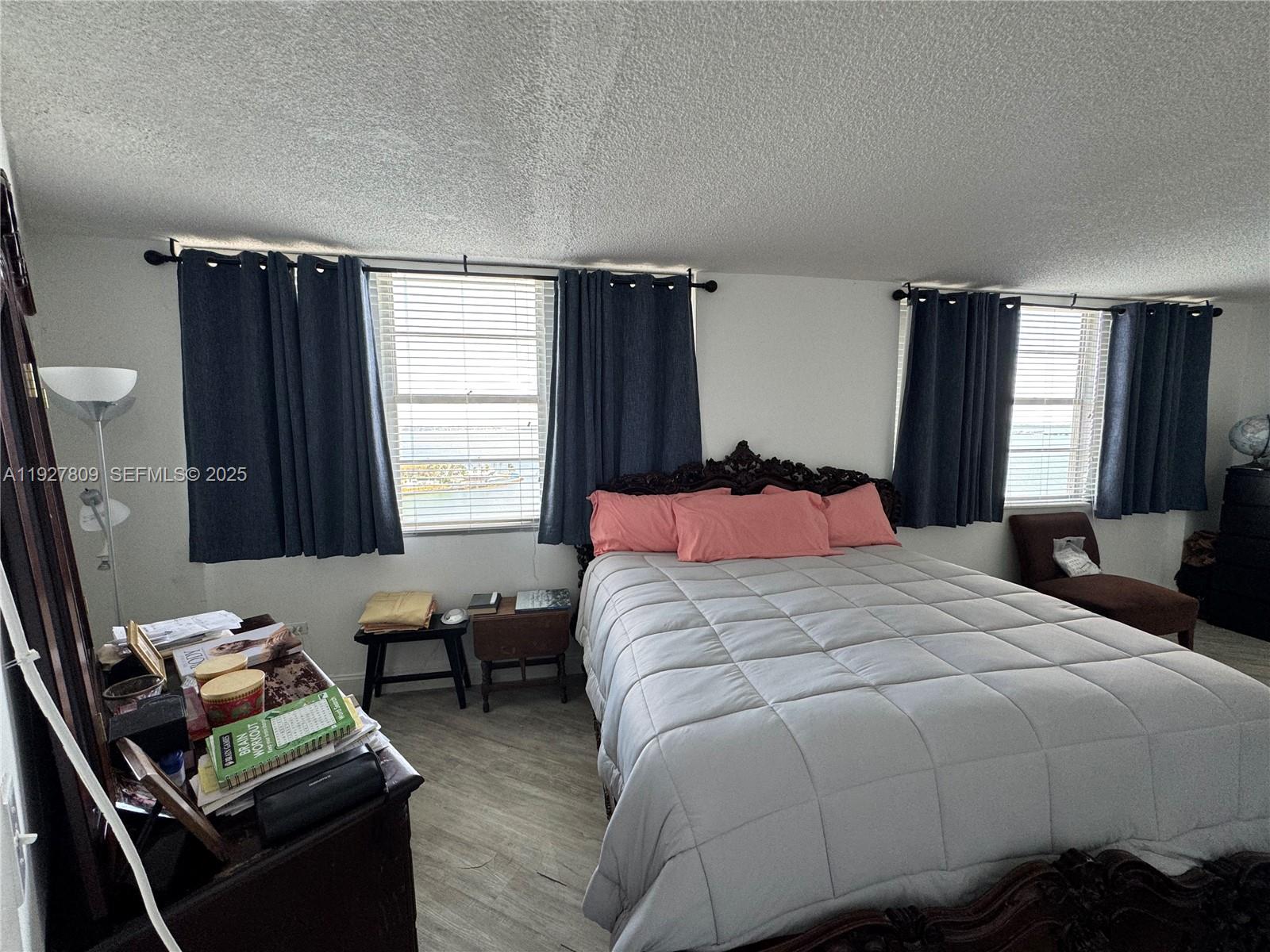 FOUR AMBASSADORS CONDO PH - Residential