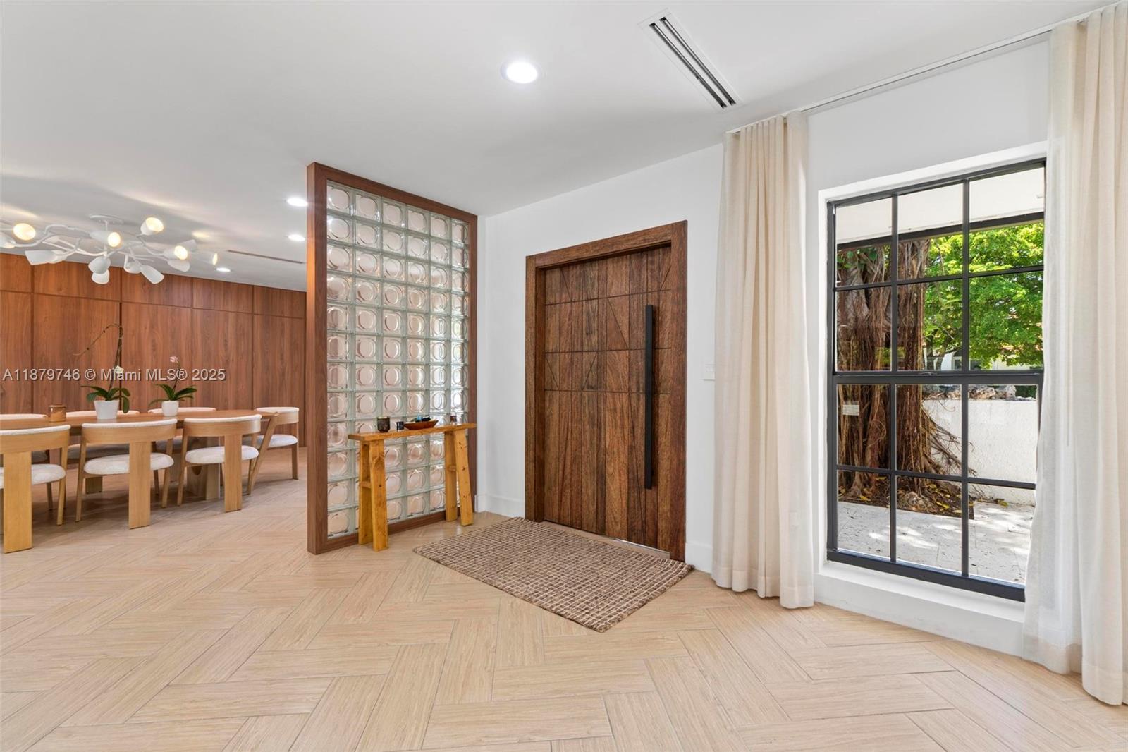 EASTGROVE EAST - Residential Lease