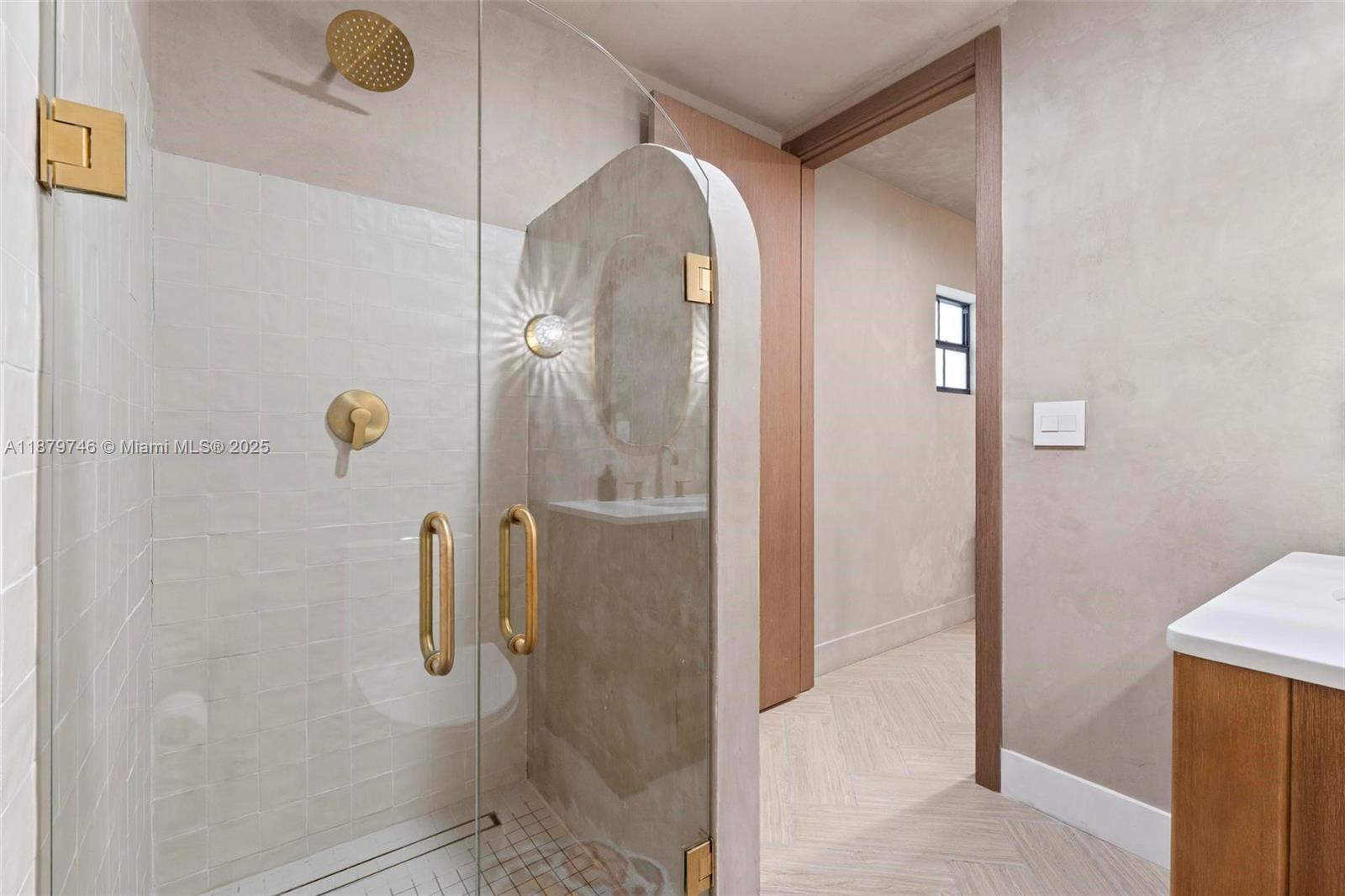 EASTGROVE EAST - Residential Lease