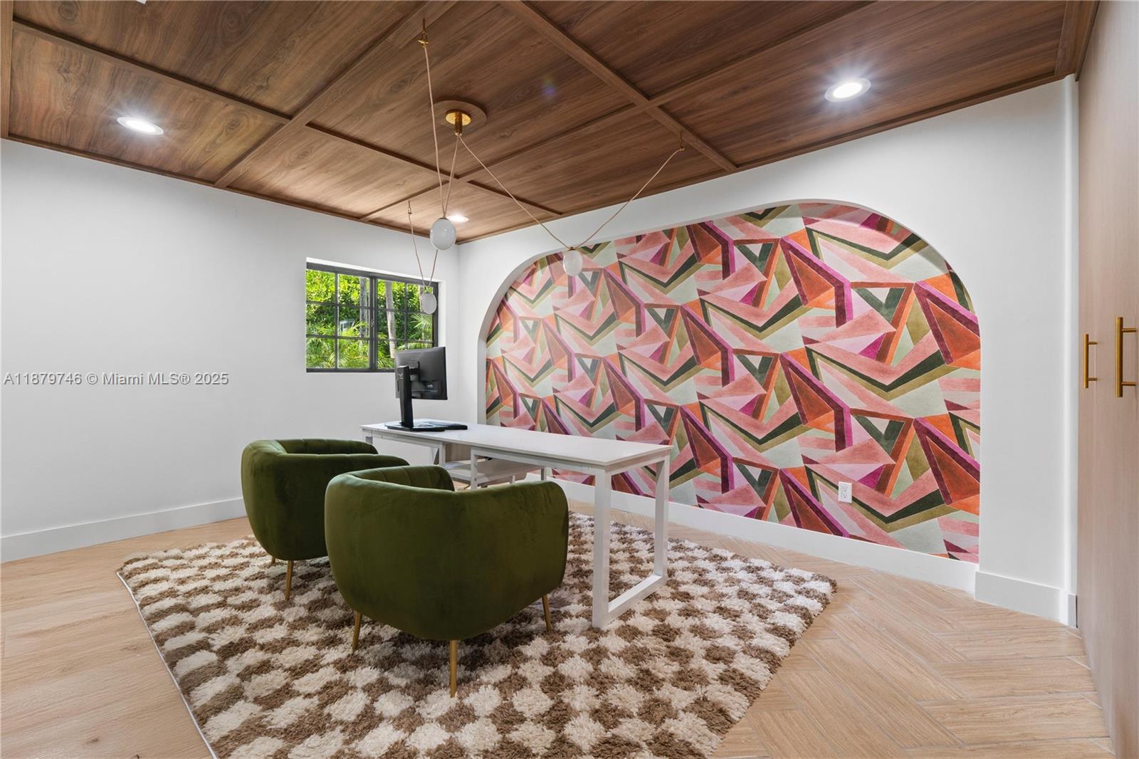 EASTGROVE EAST - Residential Lease