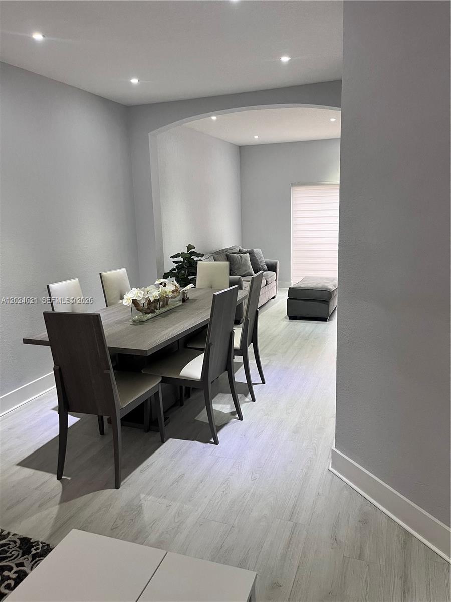 LAGO VISTA AT COCONUT CRE - Residential