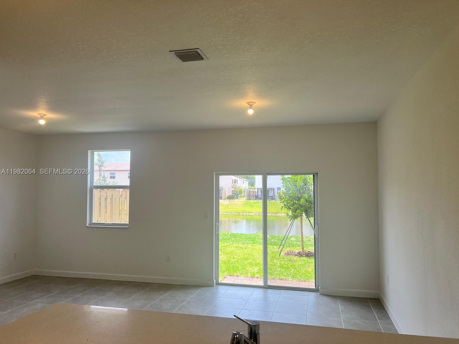 GOLF PARK SEC 1 - Residential Lease