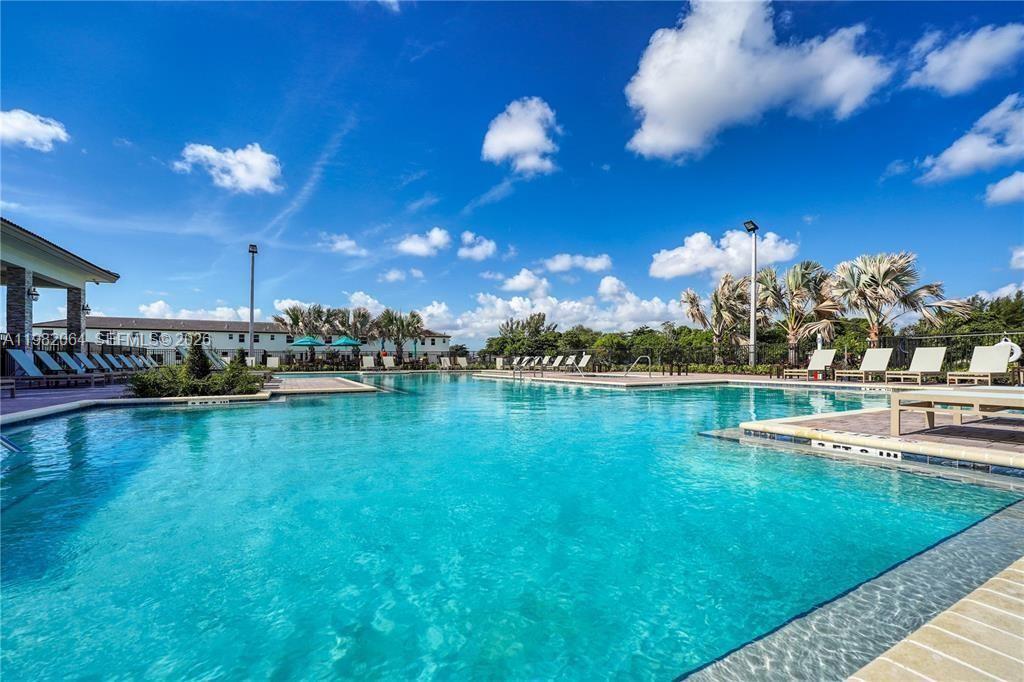 GOLF PARK SEC 1 - Residential Lease