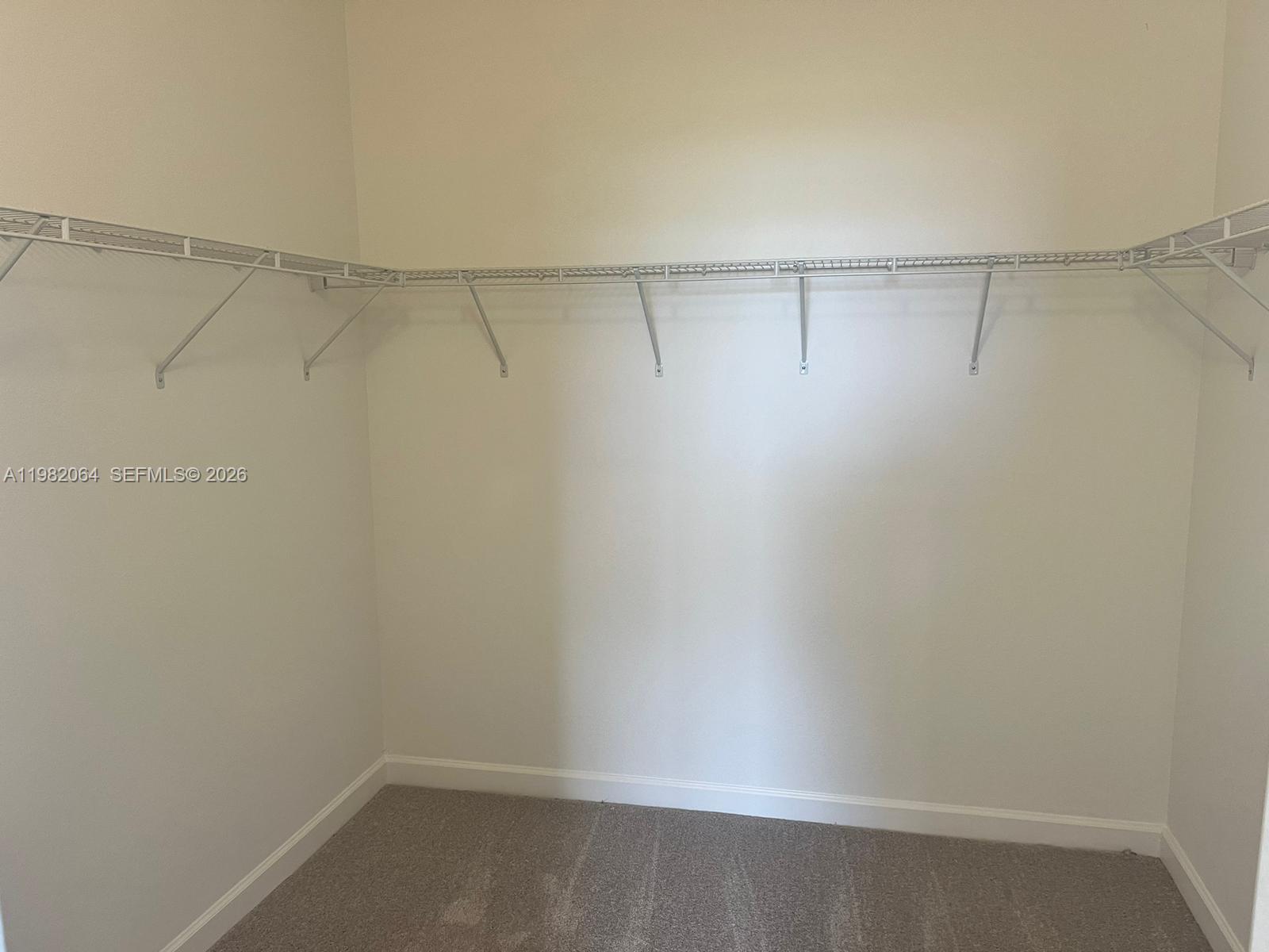 GOLF PARK SEC 1 - Residential Lease