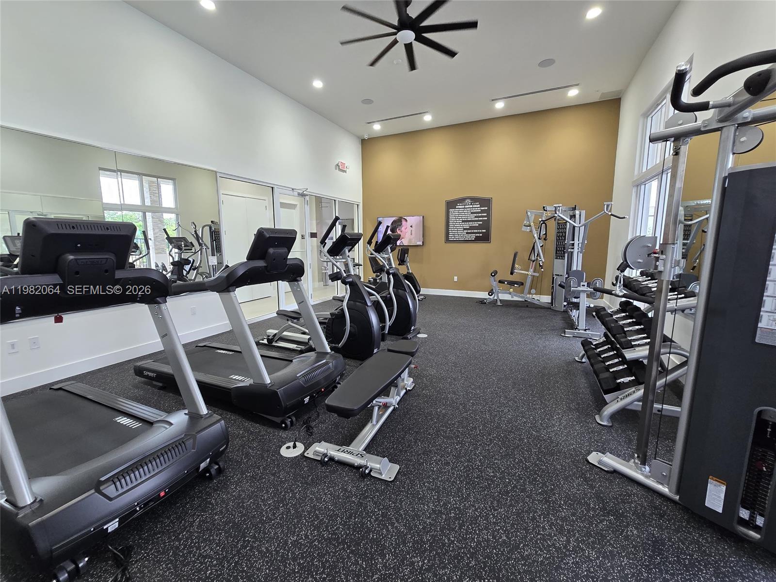 GOLF PARK SEC 1 - Residential Lease