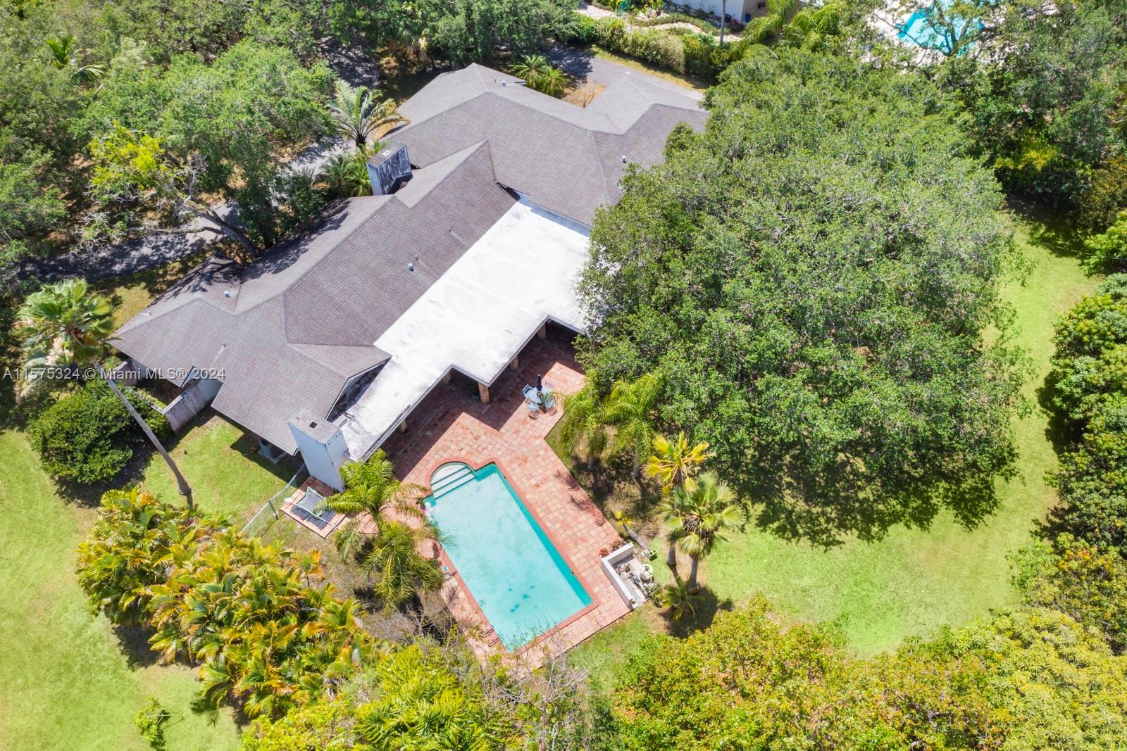 PINE ACRES ESTS - Residential Lease