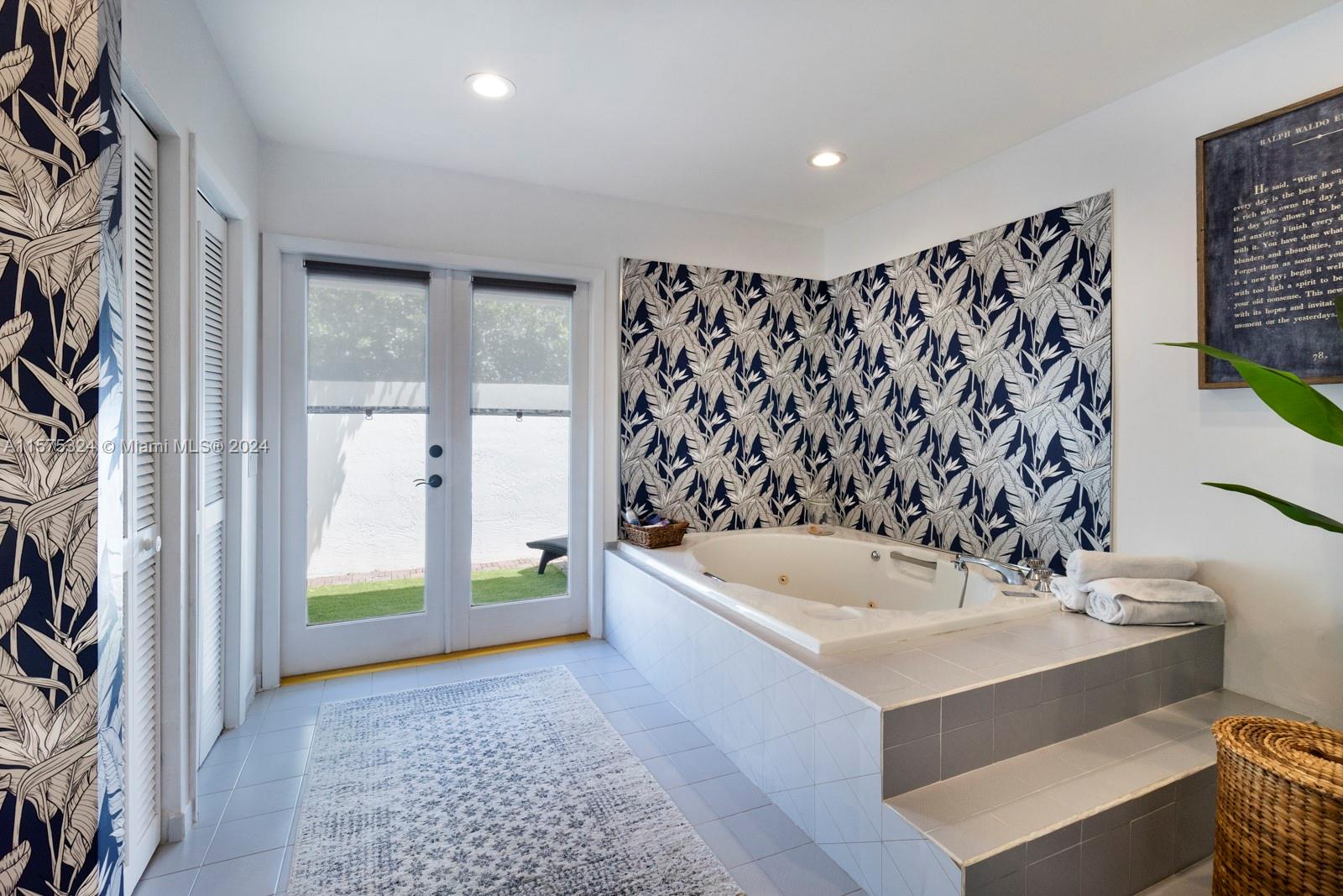 PINE ACRES ESTS - Residential Lease