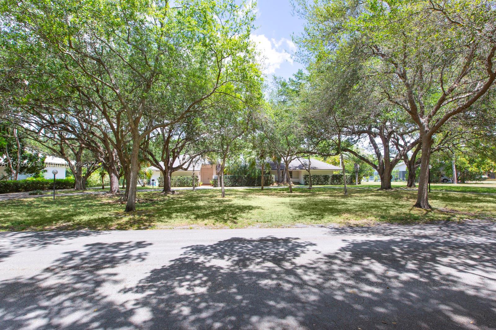 PINE ACRES ESTS - Residential Lease