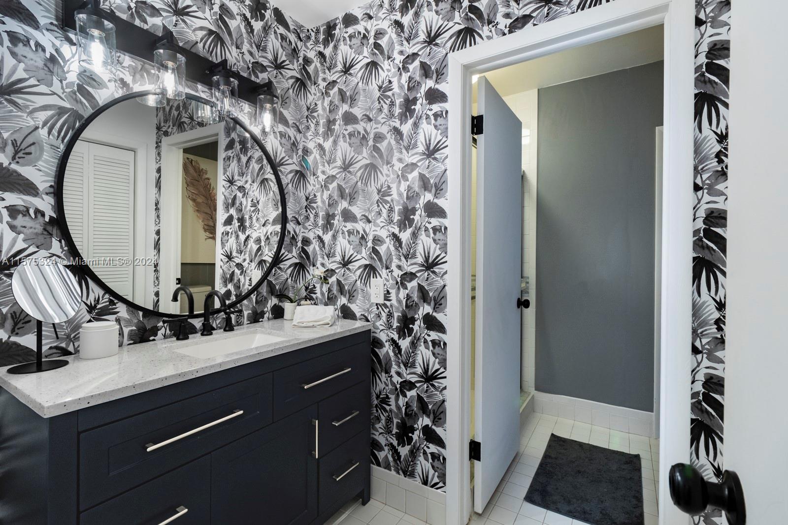 PINE ACRES ESTS - Residential Lease