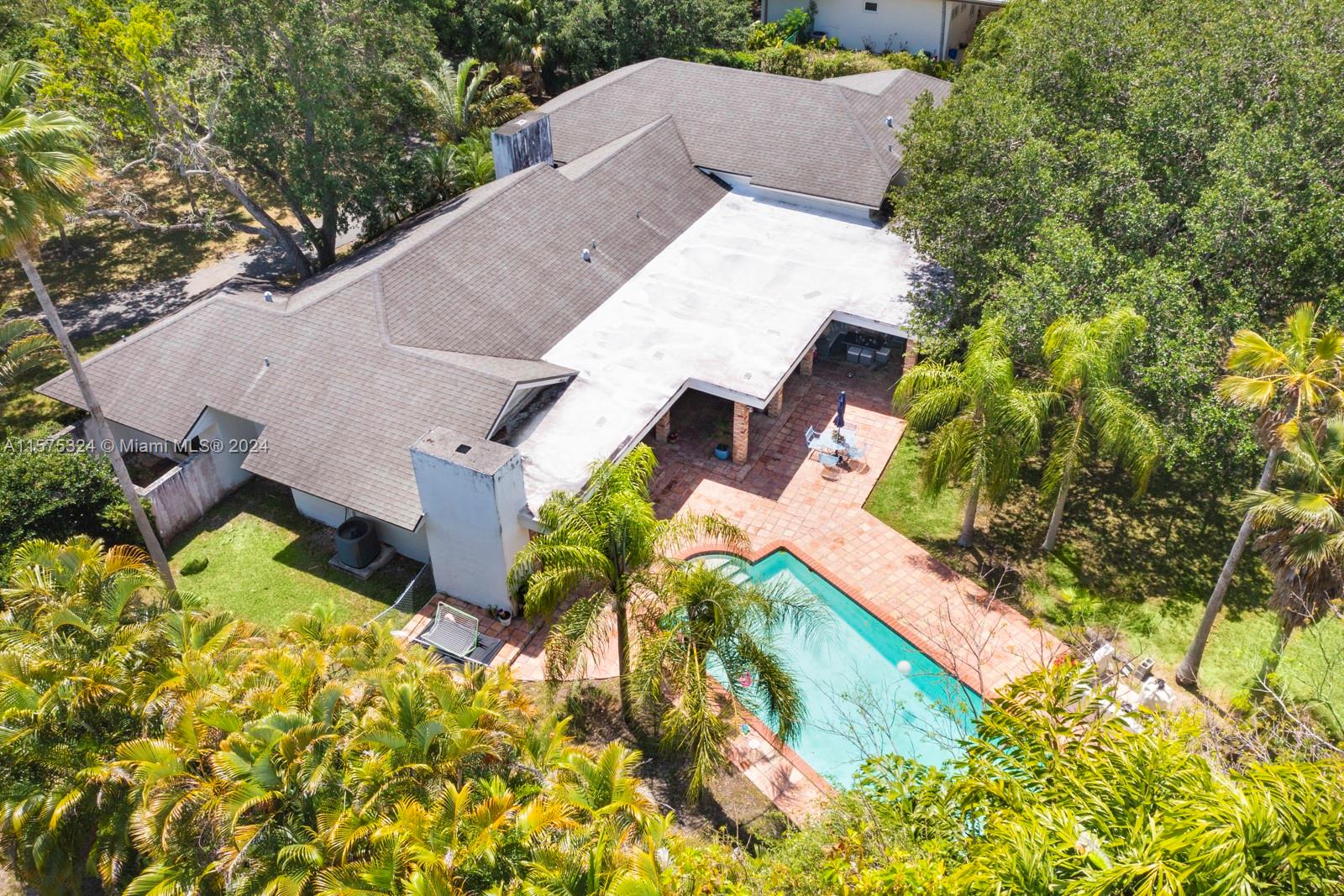 PINE ACRES ESTS - Residential Lease