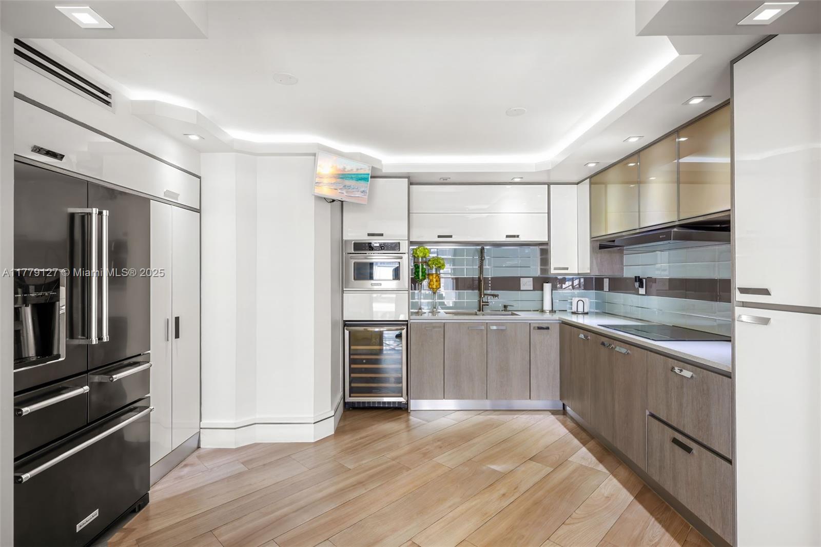 LE TRIANON CONDO - Residential