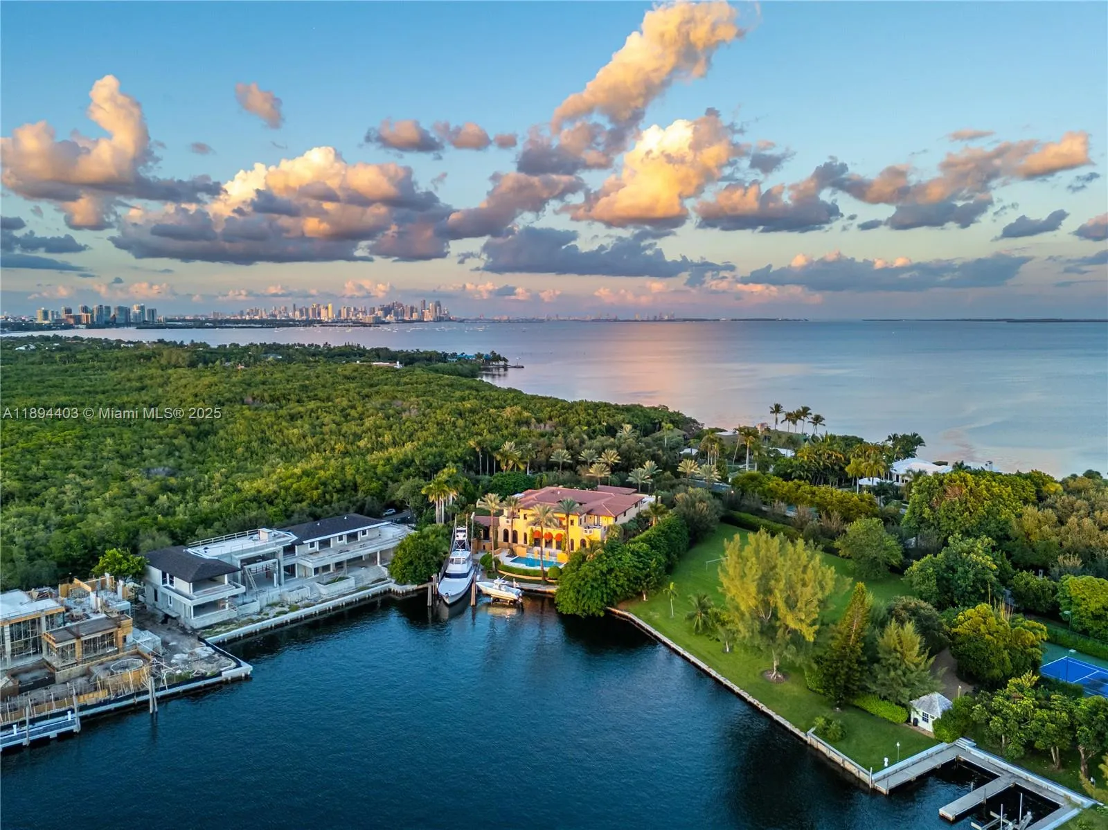 Coral Gables, Florida 33143, United States, 6 Bedrooms Bedrooms, ,9 BathroomsBathrooms,Residential,Active,228281