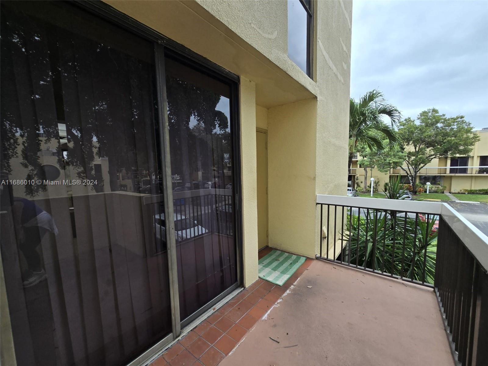 Delightful 2-bedroom, 2.5-bathroom townhome features a spacious master suite with an ensuite bath and a walk-in closet. Enjoy the added convenience of a designated laundry room with extra storage. The community includes a pool, clubhouse, and tennis court—ideal for relaxation and recreation. With one assigned parking spot and ample guest parking. Located in a vibrant area, you’ll have easy access to top-notch education, shopping, and culinary delights.