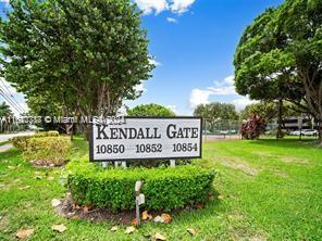 Property for Sale at 10852 Kendall Dr 403, Miami, Broward County, Florida - Bedrooms: 2 
Bathrooms: 2  - $220,000