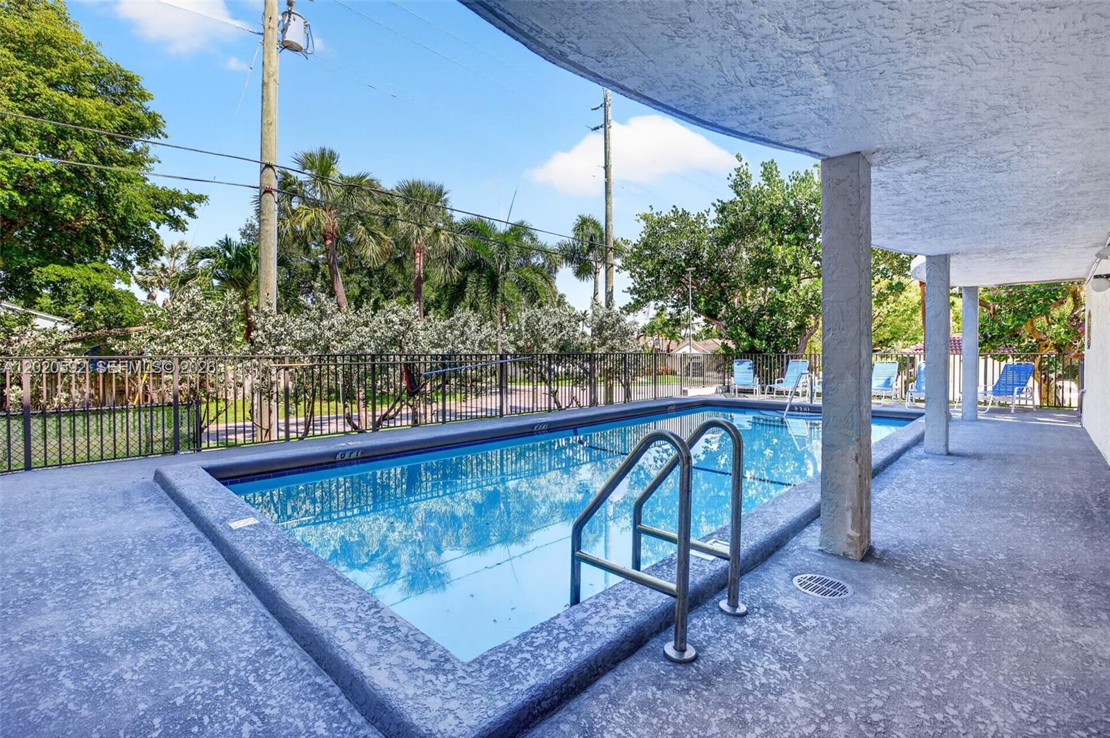 TOP OF THE MILE SOUTH CON - Residential