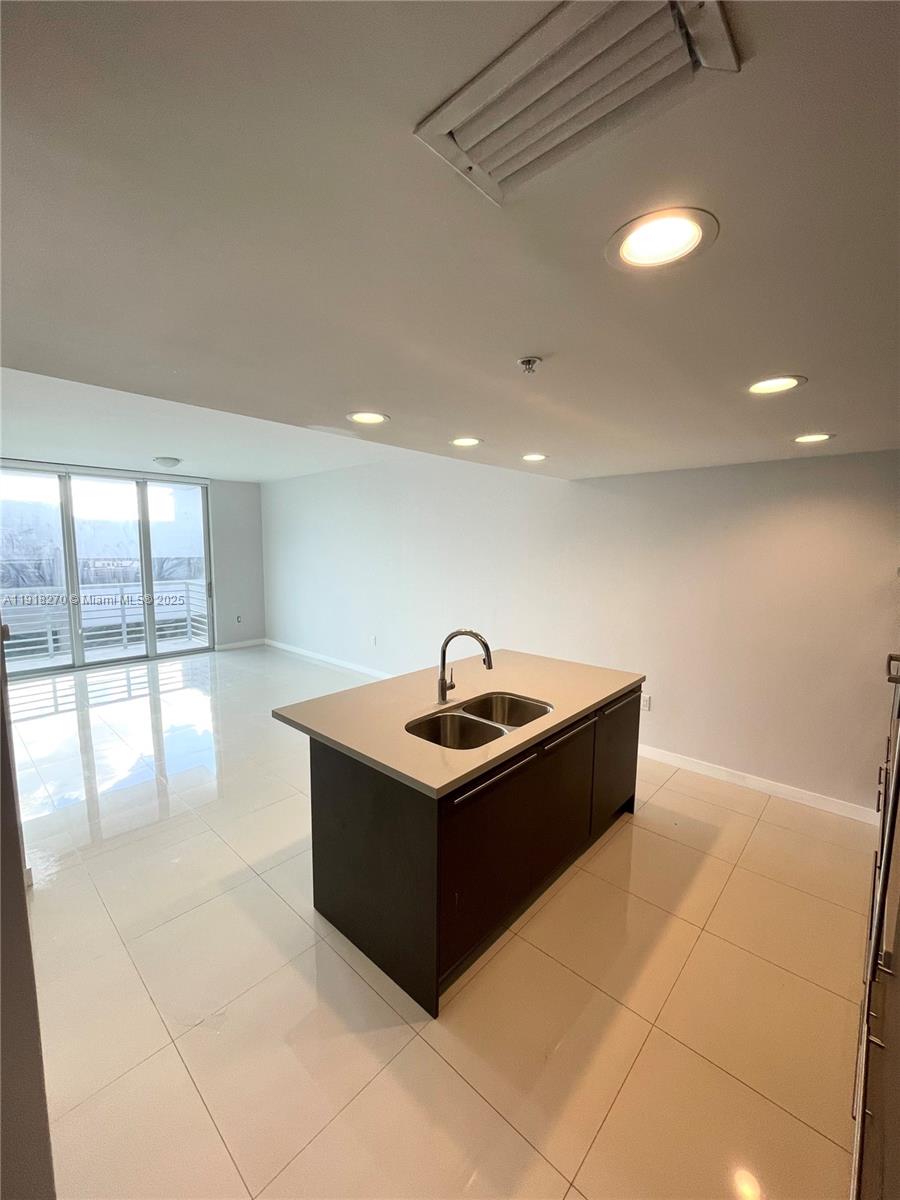 MIDTOWN DORAL CONDO 4 - Residential