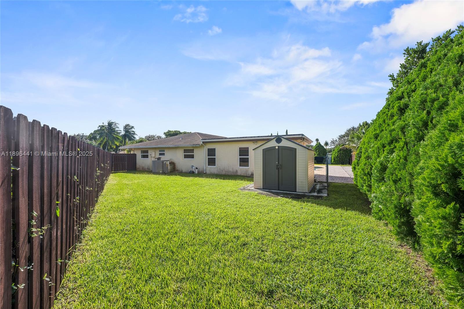 PLANTATION HILLS 1 SEC - Residential