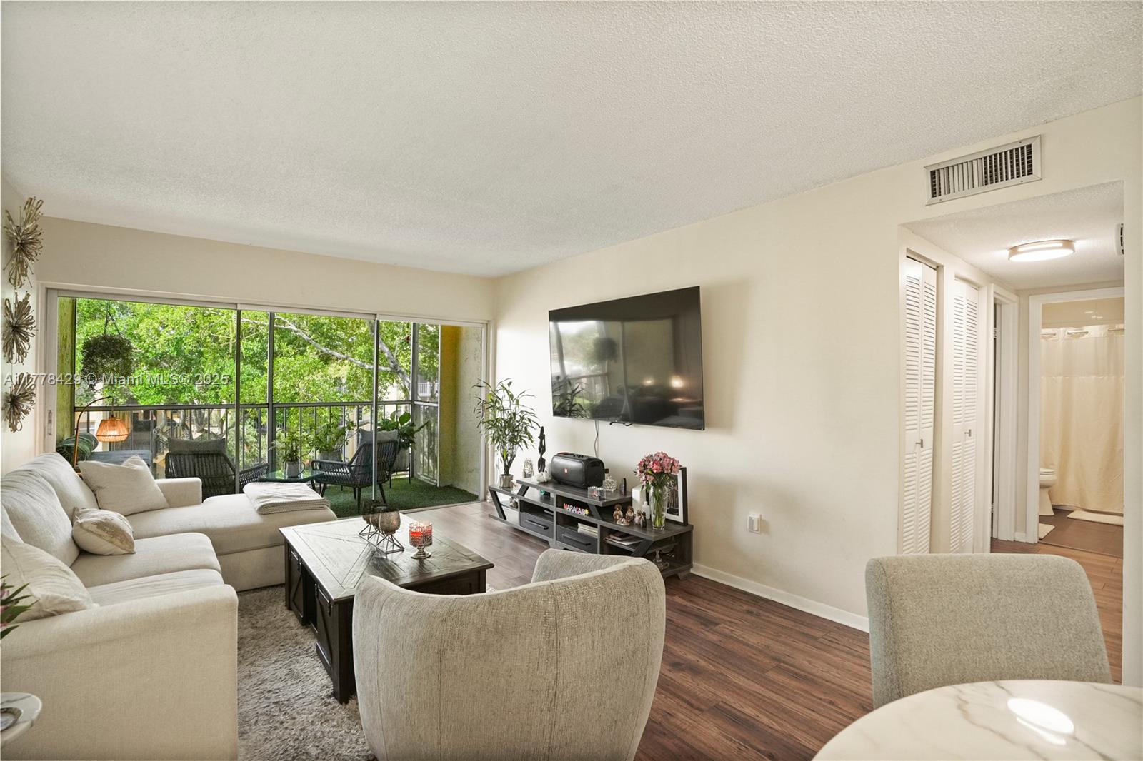 PLANTATION PINES CONDO - Residential