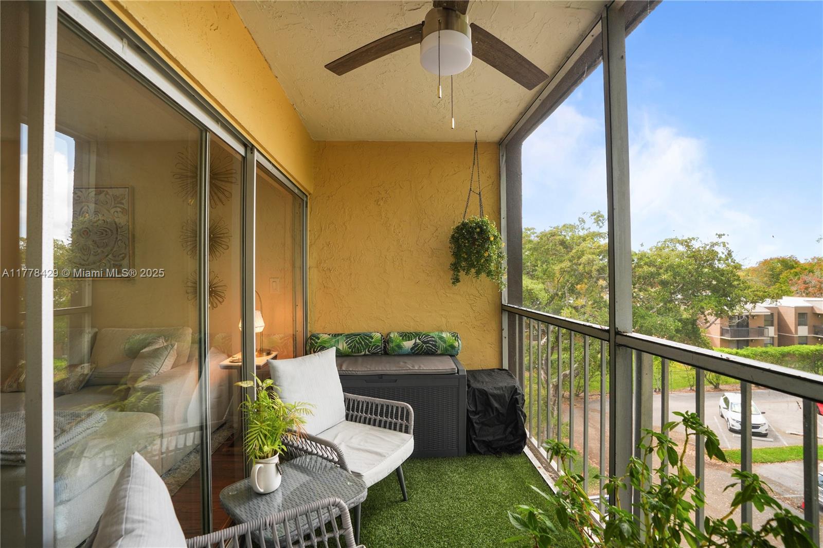 PLANTATION PINES CONDO - Residential