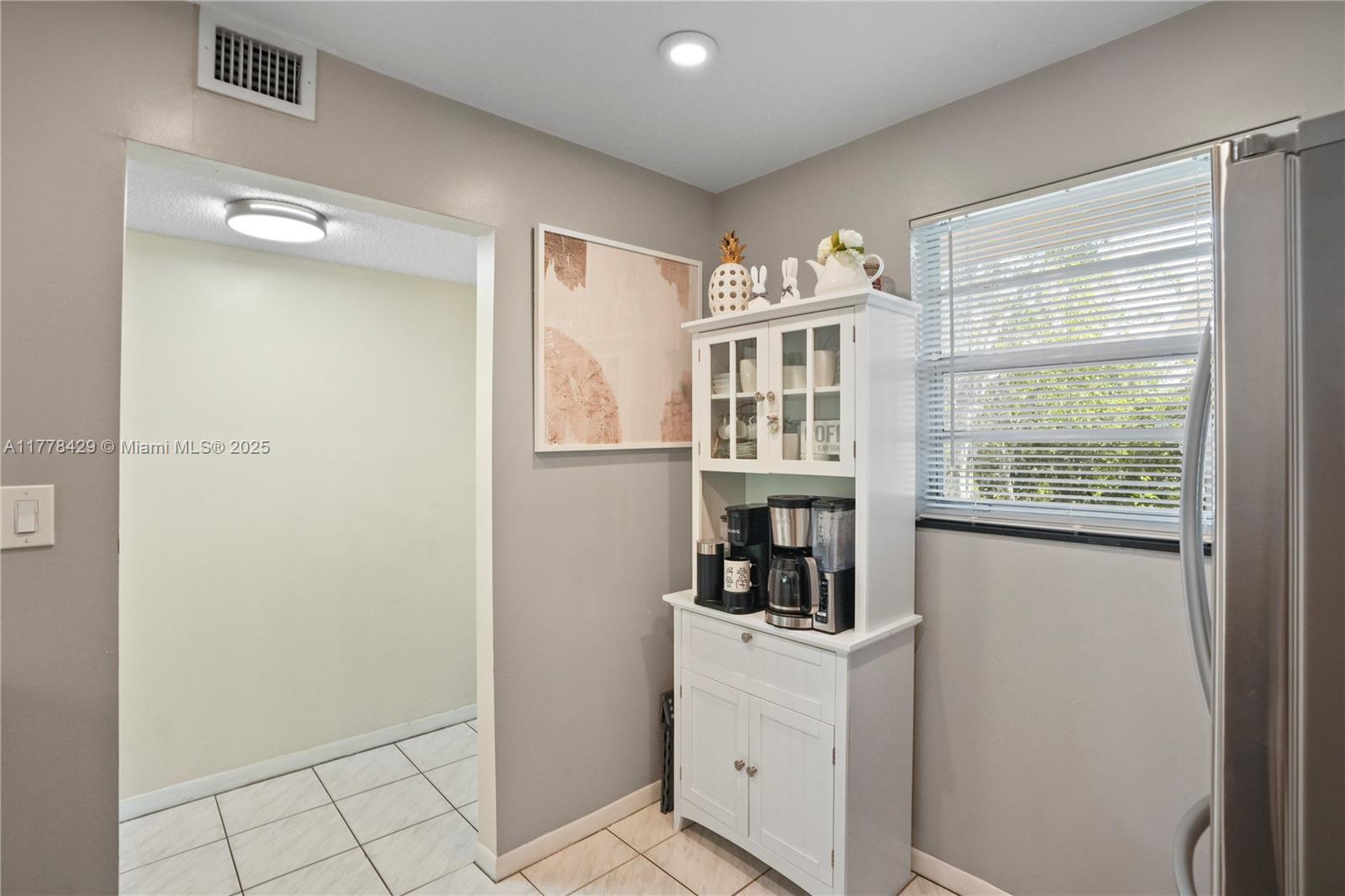 PLANTATION PINES CONDO - Residential