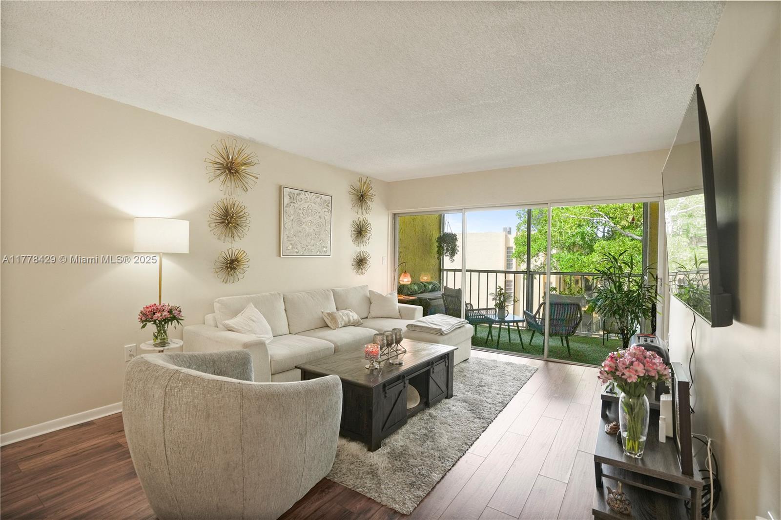 PLANTATION PINES CONDO - Residential