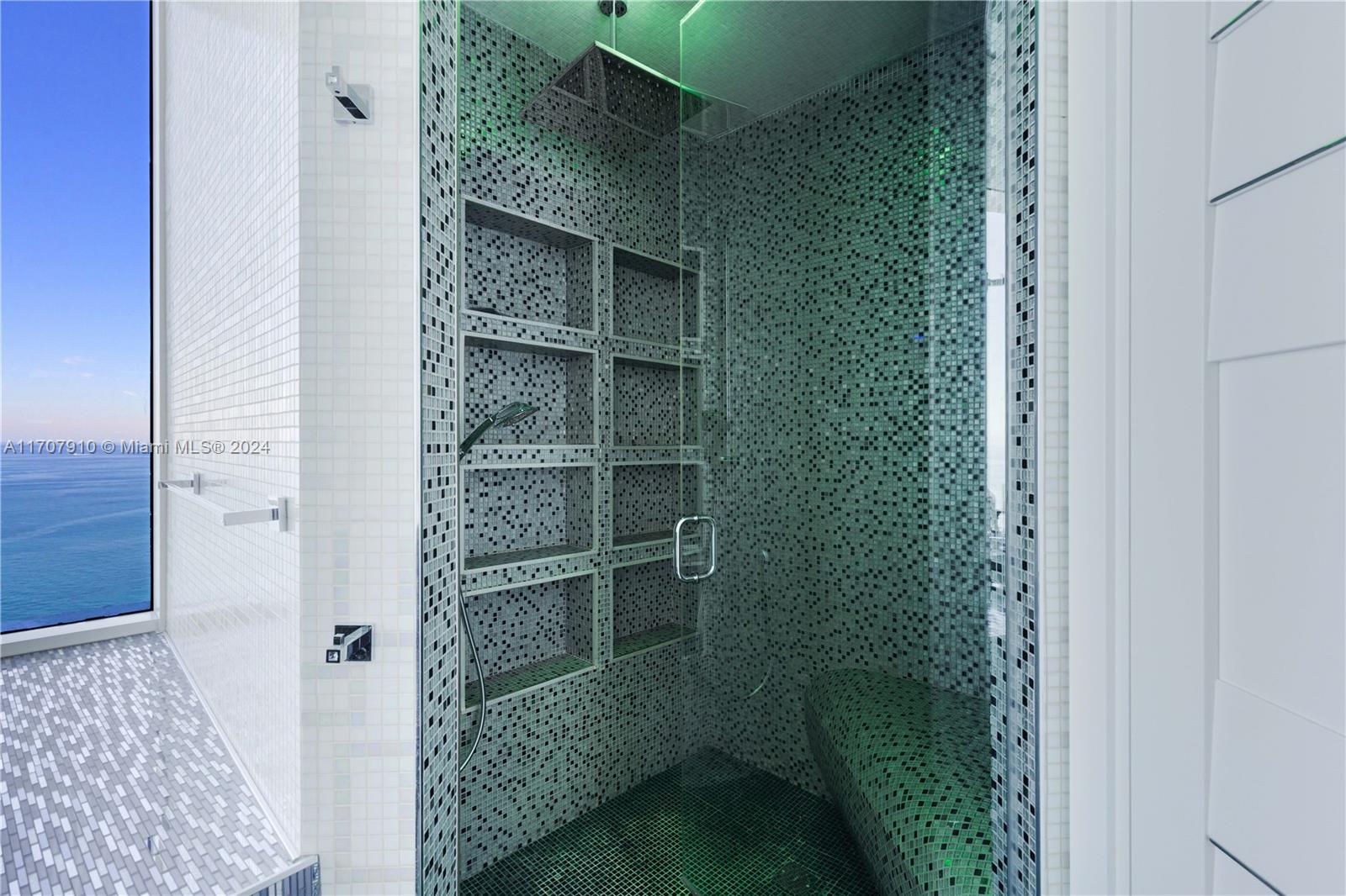 TRUMP PALACE CONDO - Residential