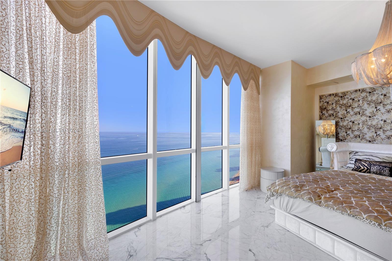 TRUMP PALACE CONDO - Residential