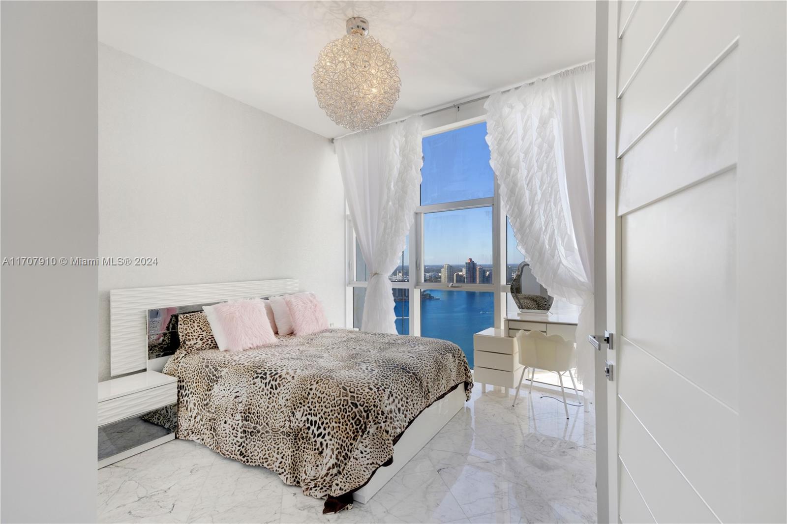 TRUMP PALACE CONDO - Residential