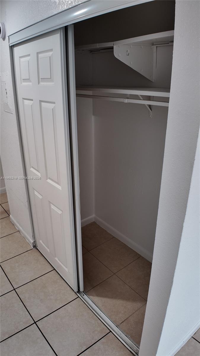 A A DOOLEY SUB - Residential Lease