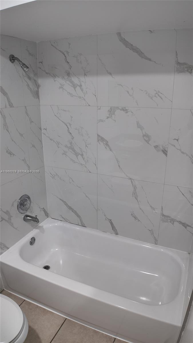 A A DOOLEY SUB - Residential Lease