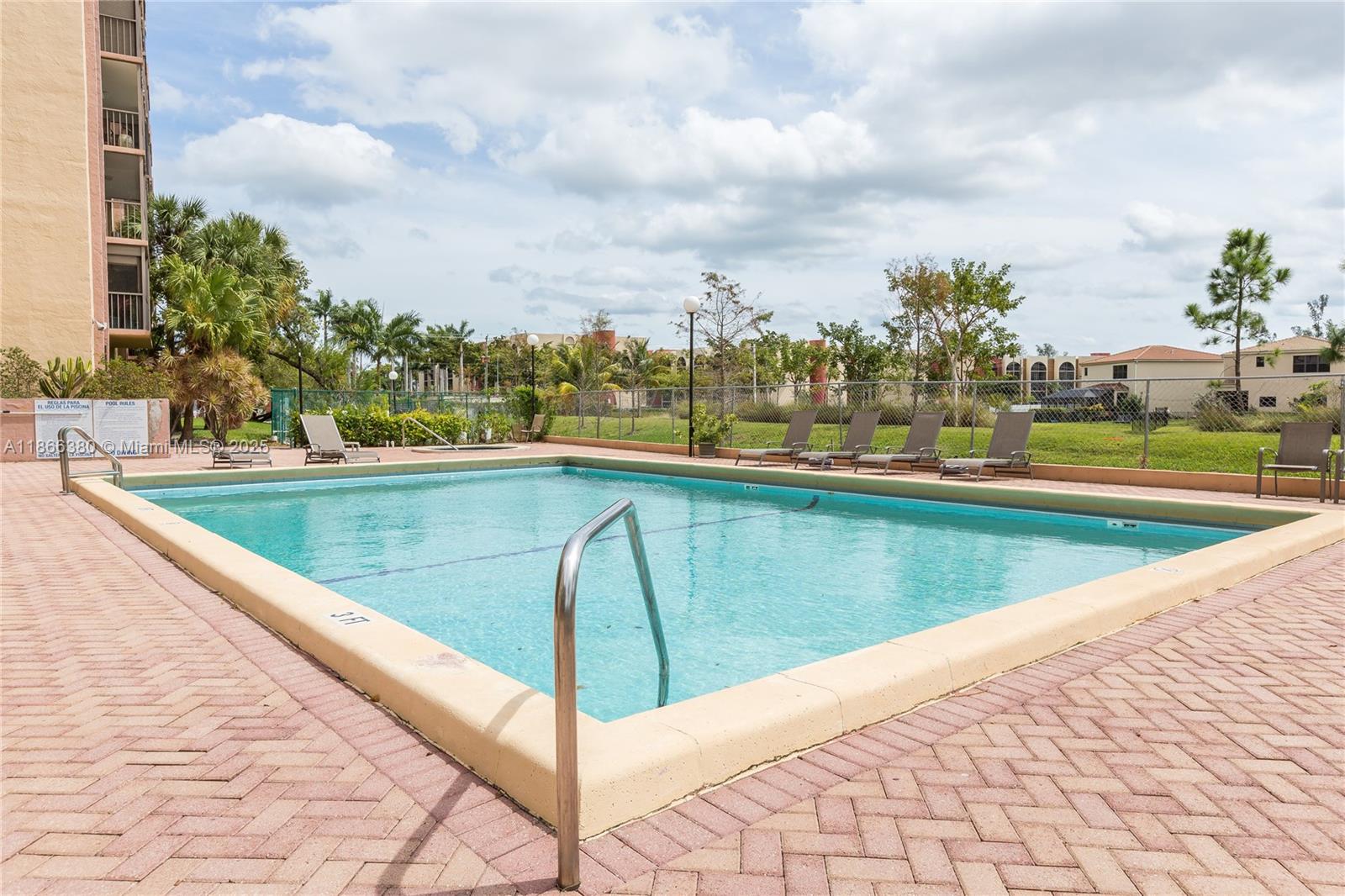 CHANTILLY CONDO - Residential