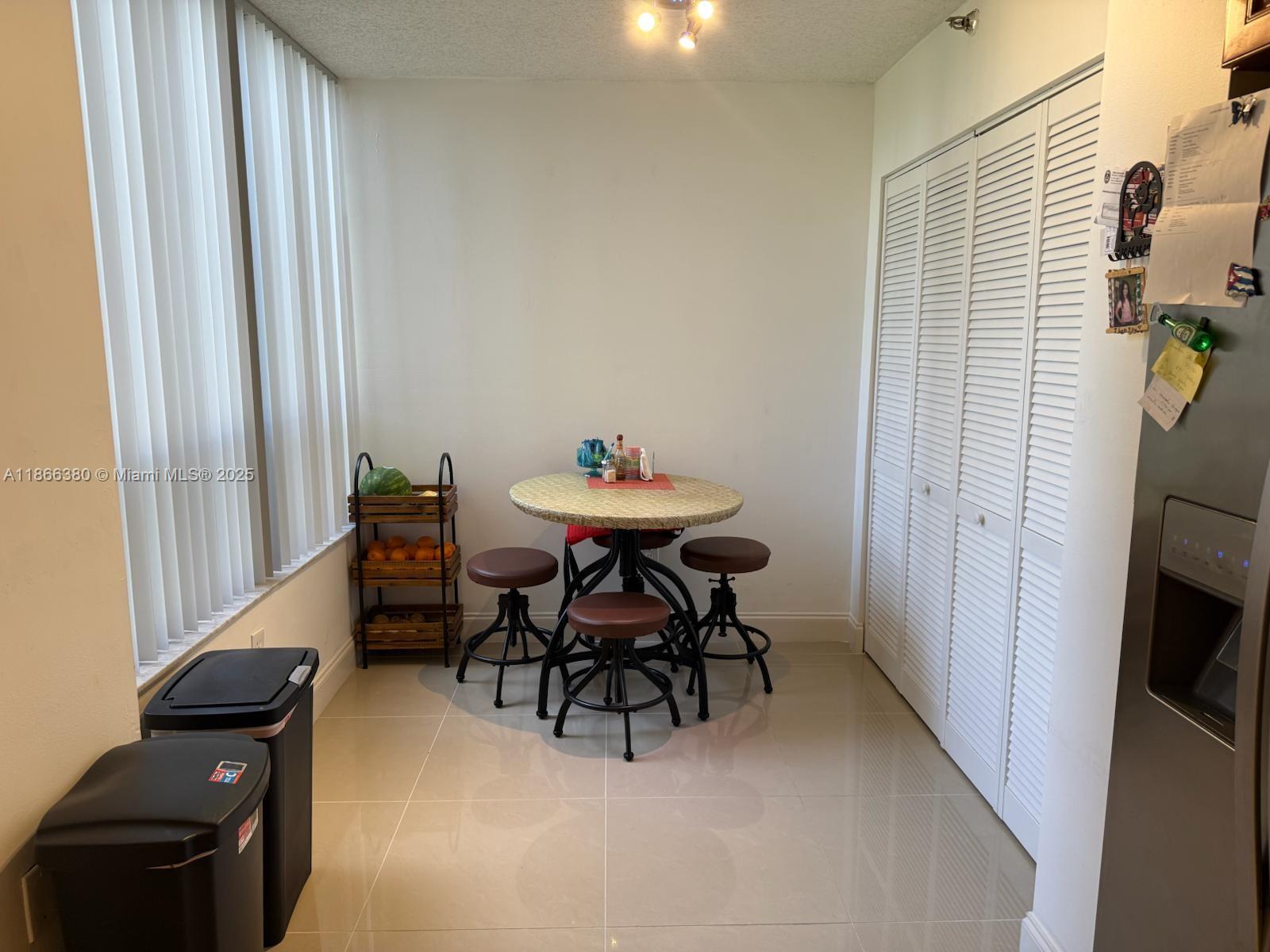 CHANTILLY CONDO - Residential