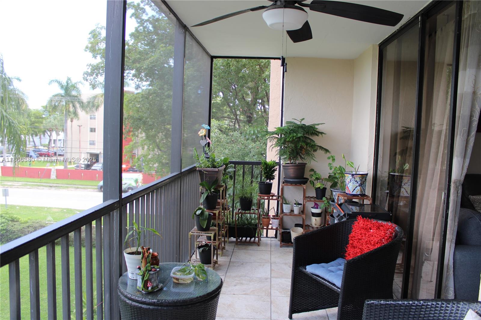 CHANTILLY CONDO - Residential