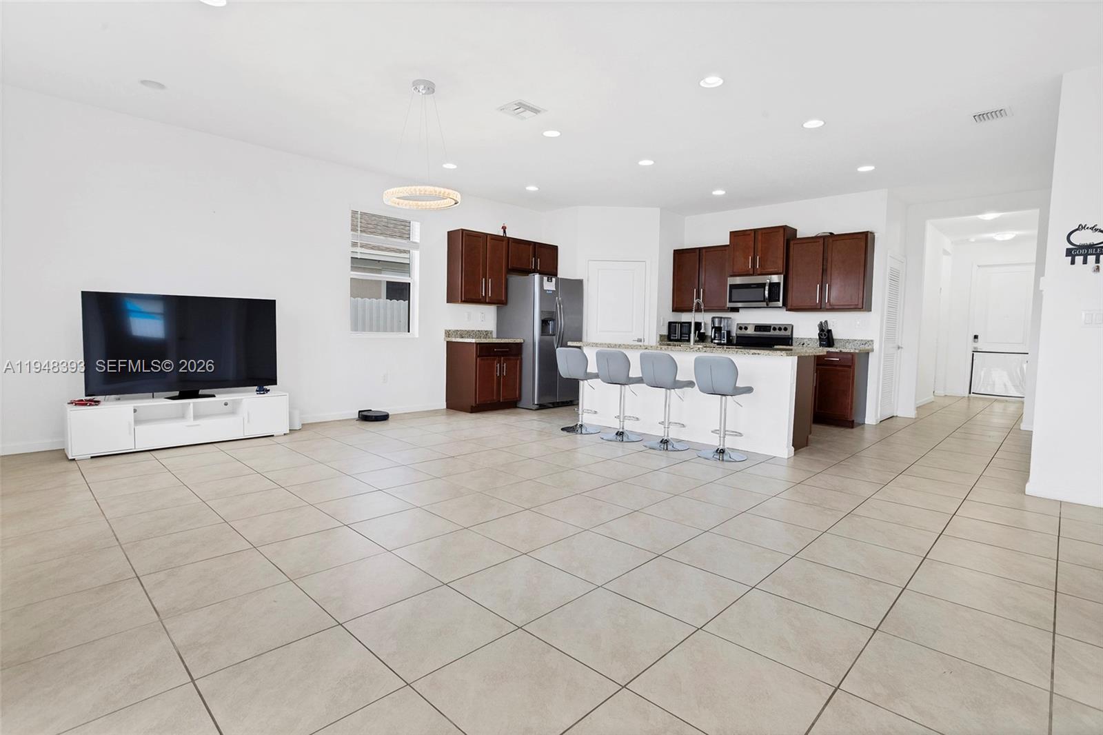 A H AT TURNPIKE SOUTH SEC - Residential