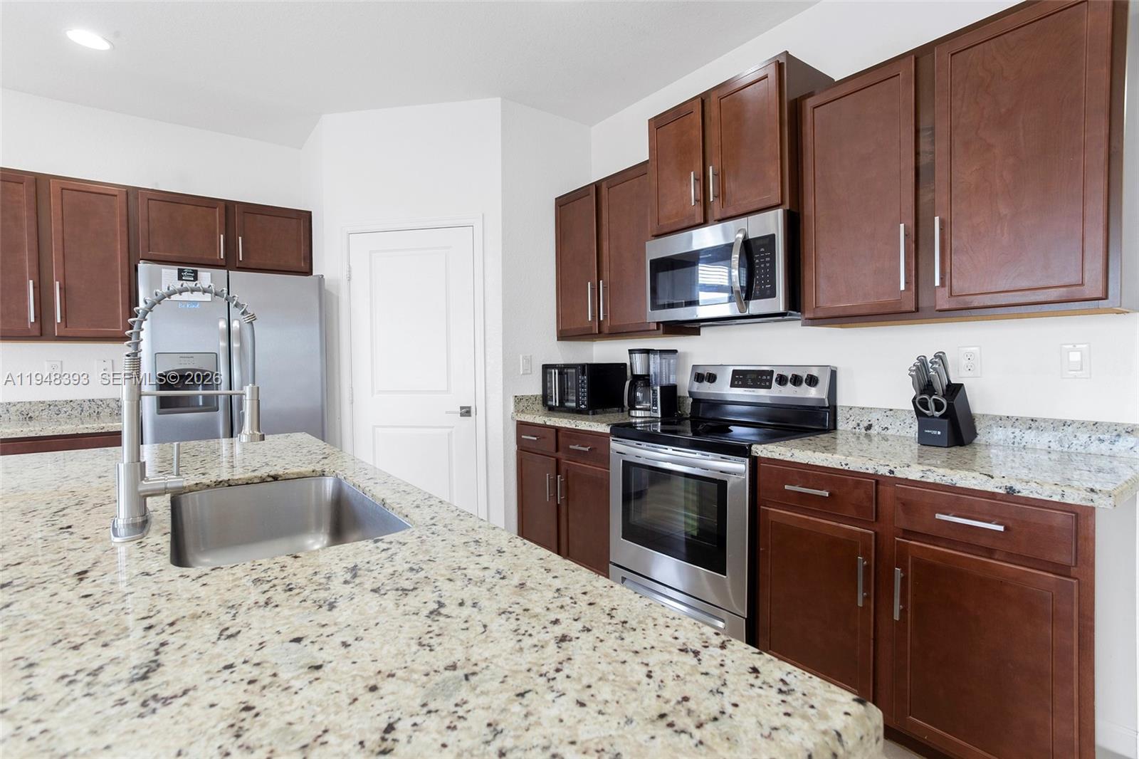 A H AT TURNPIKE SOUTH SEC - Residential