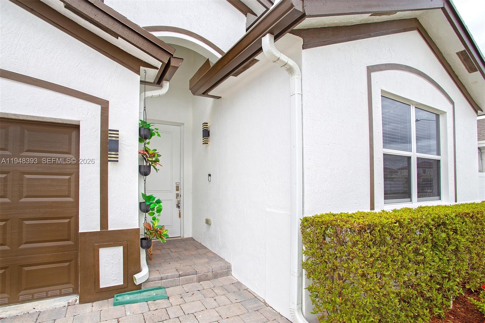 A H AT TURNPIKE SOUTH SEC - Residential