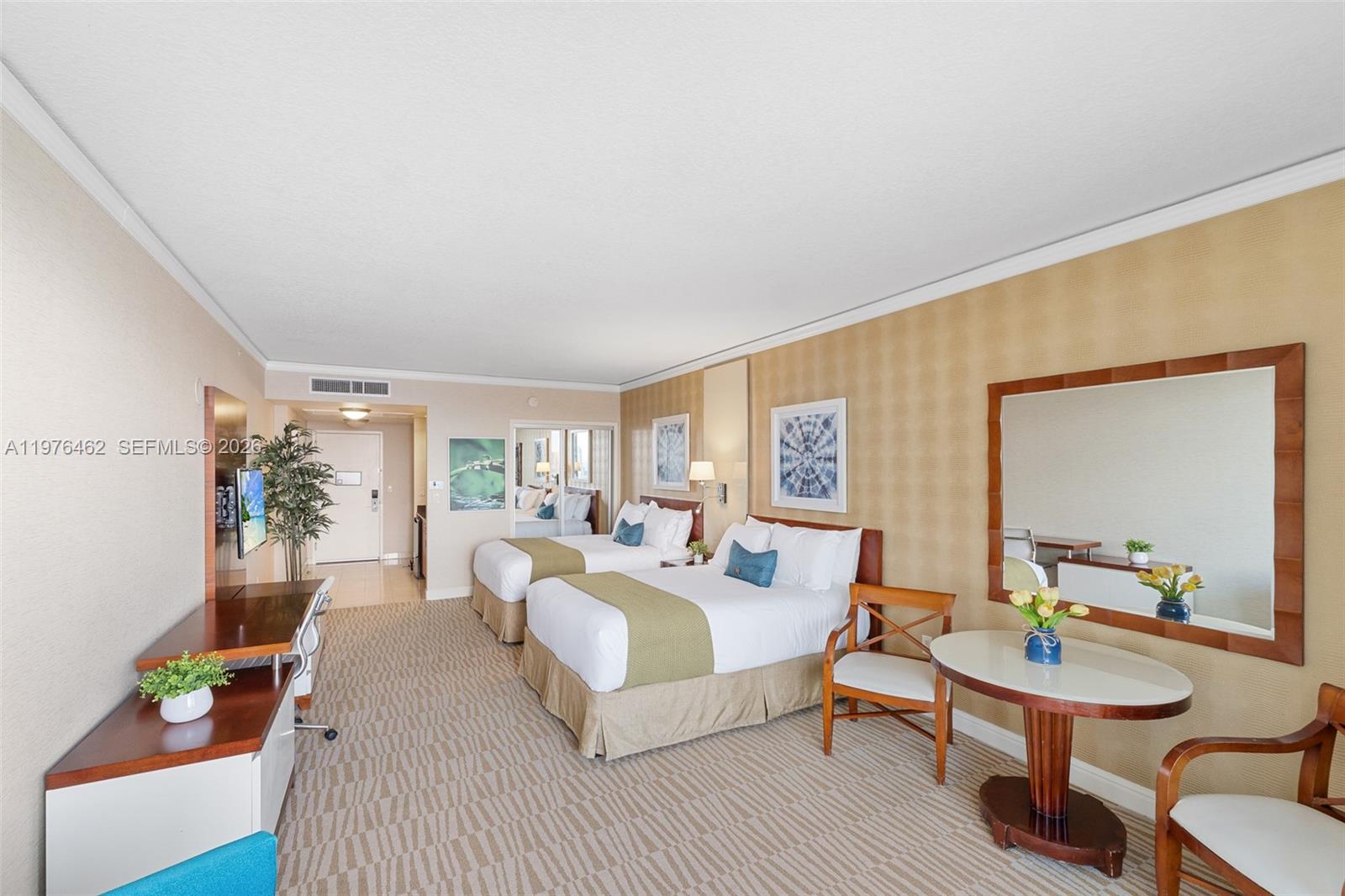 TRUMP INTERNATIONAL SONES - Residential