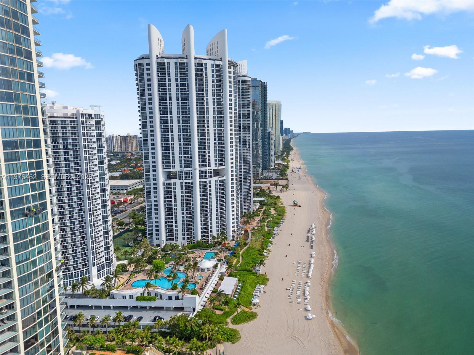 TRUMP INTERNATIONAL SONES - Residential