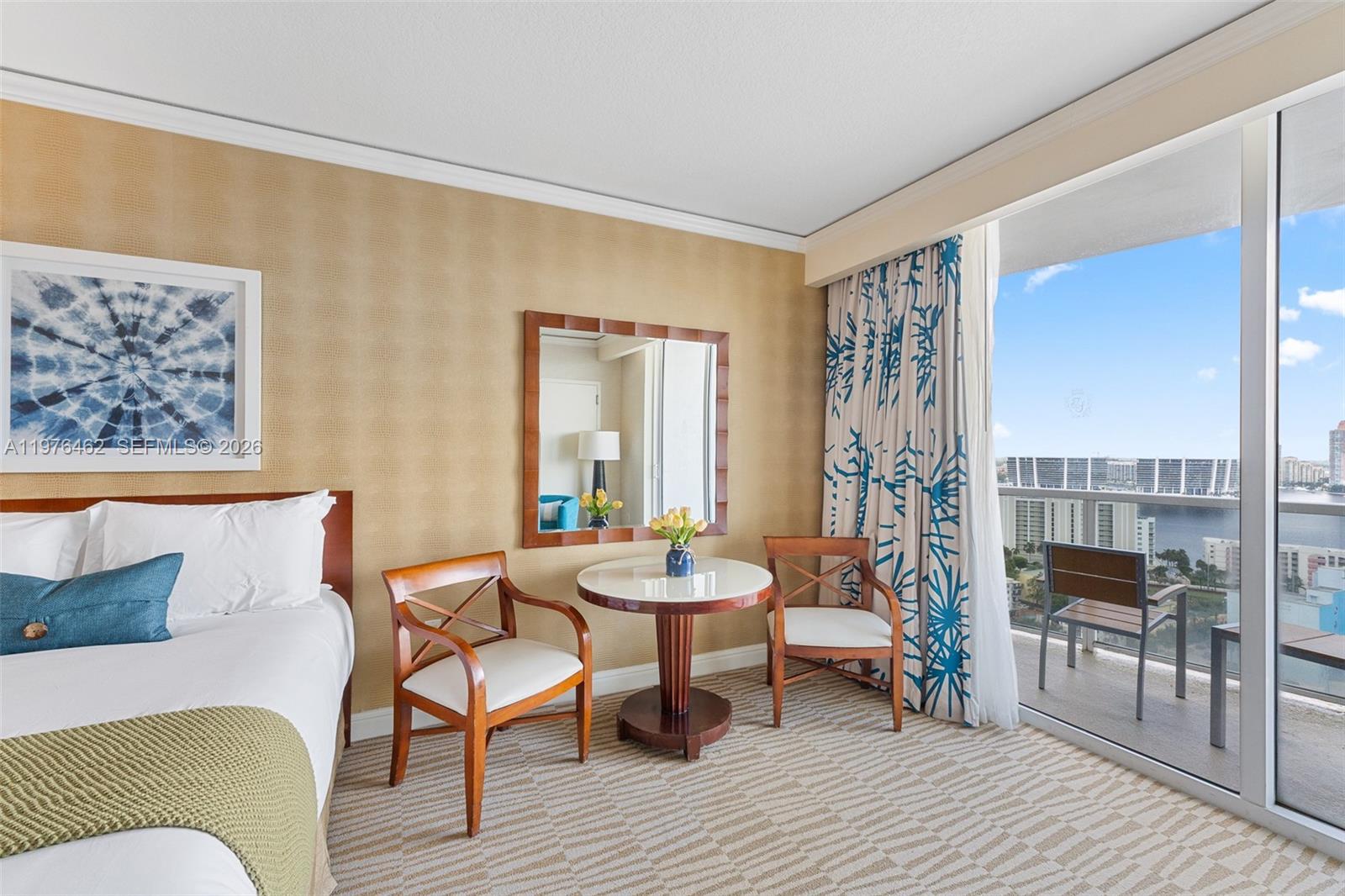 TRUMP INTERNATIONAL SONES - Residential