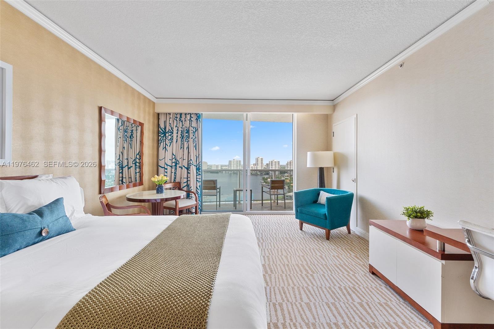 TRUMP INTERNATIONAL SONES - Residential