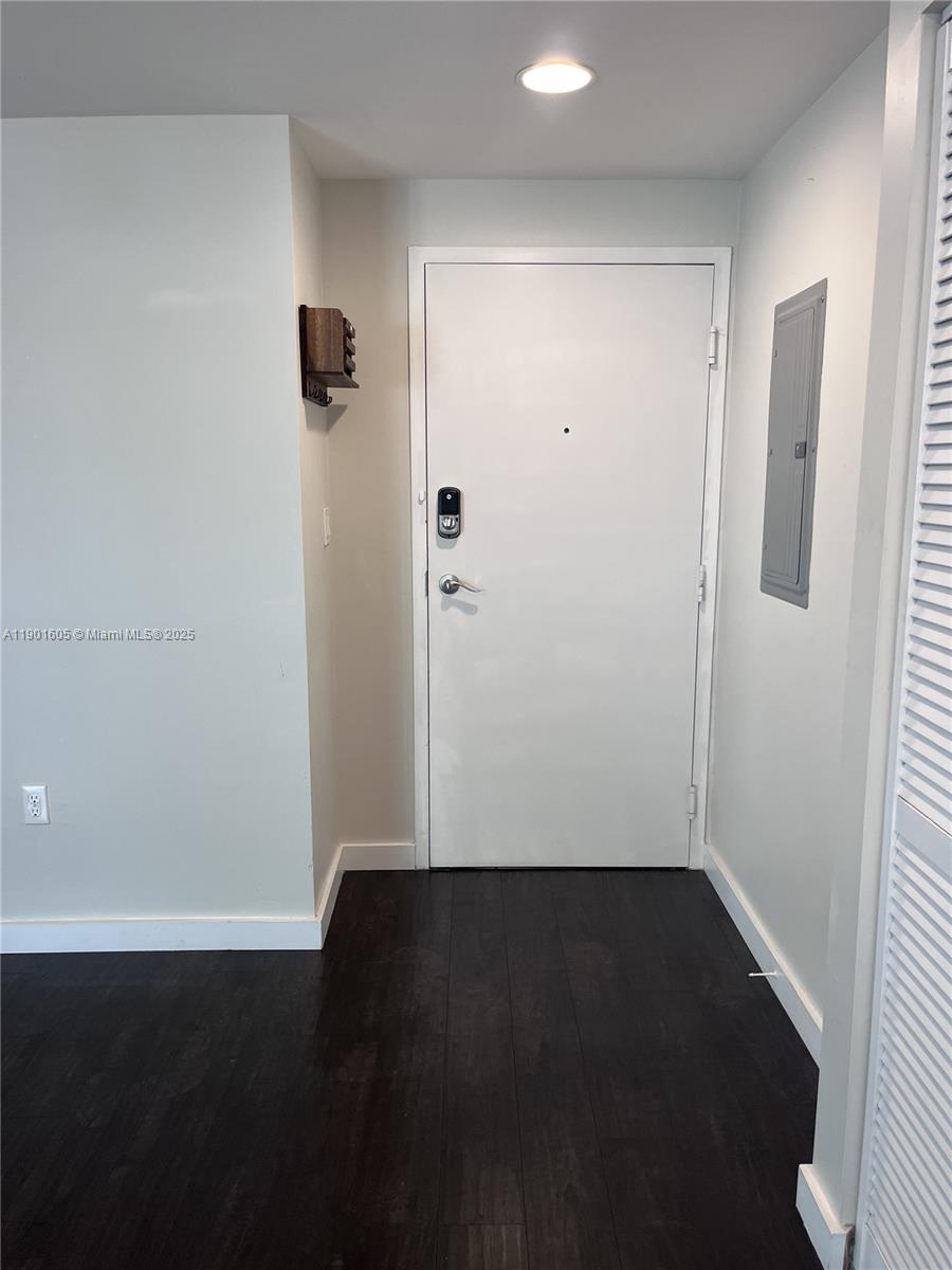 23 BISCAYNE BAY CONDO - Residential Lease