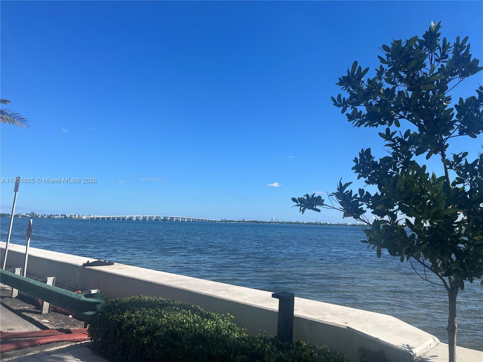 23 BISCAYNE BAY CONDO - Residential Lease