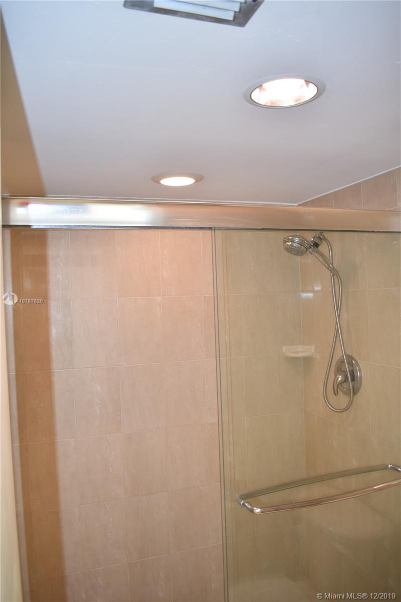 CONCORD VILLAGE 6 CONDO - Residential
