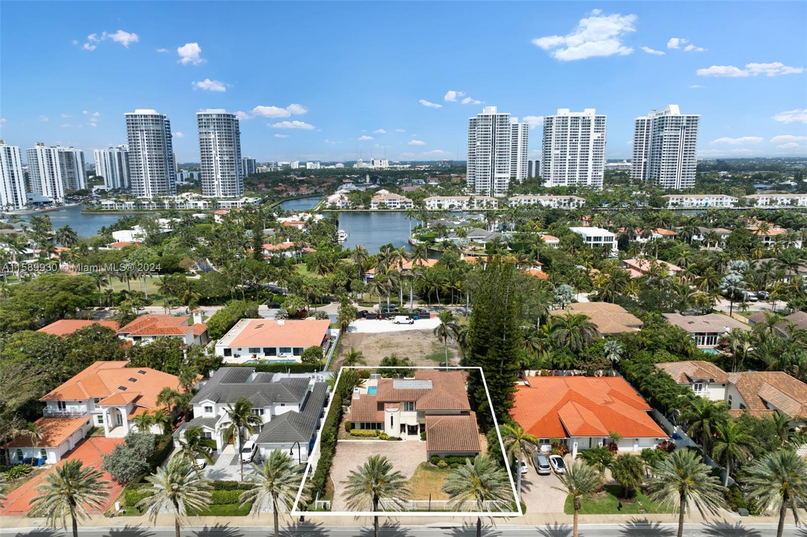 GOLDEN BEACH SEC A - Residential